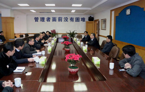 常州市委書記閻立一行來(lái)上上電纜新春慰問